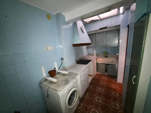 EXCELENTES POSIBILIDADES EN ZCNA CENTRO DE AYORA — 9