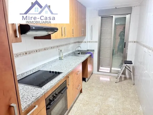 SE VENDE PISO NUEVO EN PLAZA MADRID