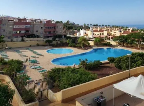 Costa Adeje.Piso 2 habitaciones terraza 40 m2 en urbanizacio