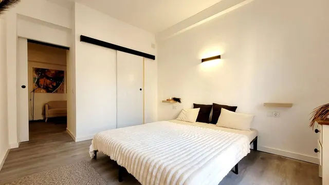 Apartamento reformado en El Arenal, ¡a sólo 200 m del mar! - foto 5