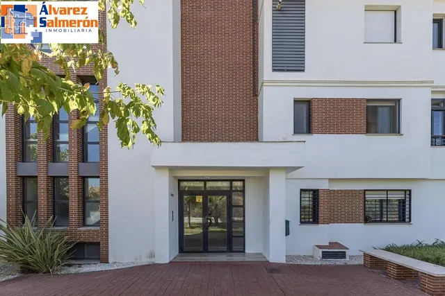 Piso con terraza en Albolote — 32