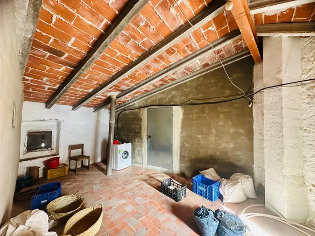 Preciosa casa de pueblo esquinera en Godall — 11