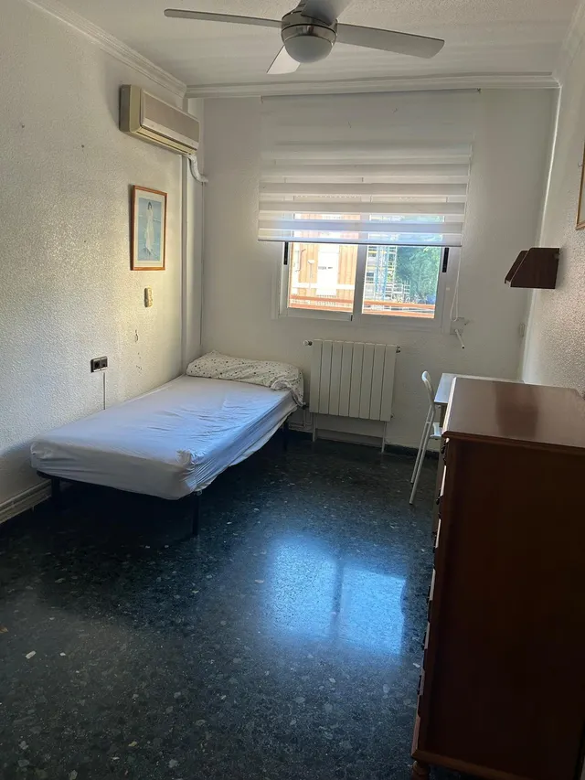 Piso amplio Ronda de Levante — 8
