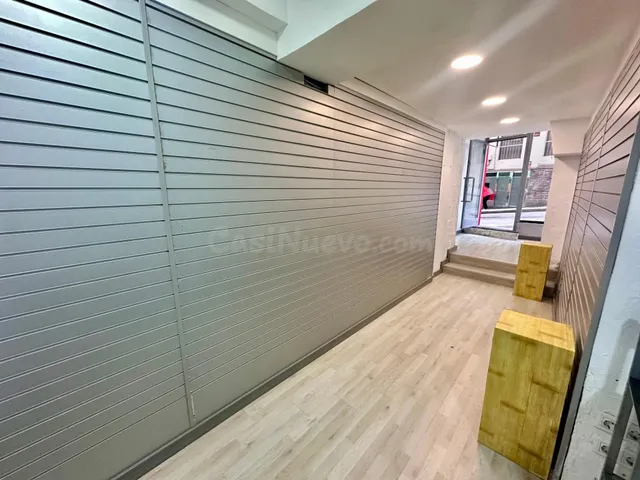 Local comercial con gran visibilidad en Santander — 5