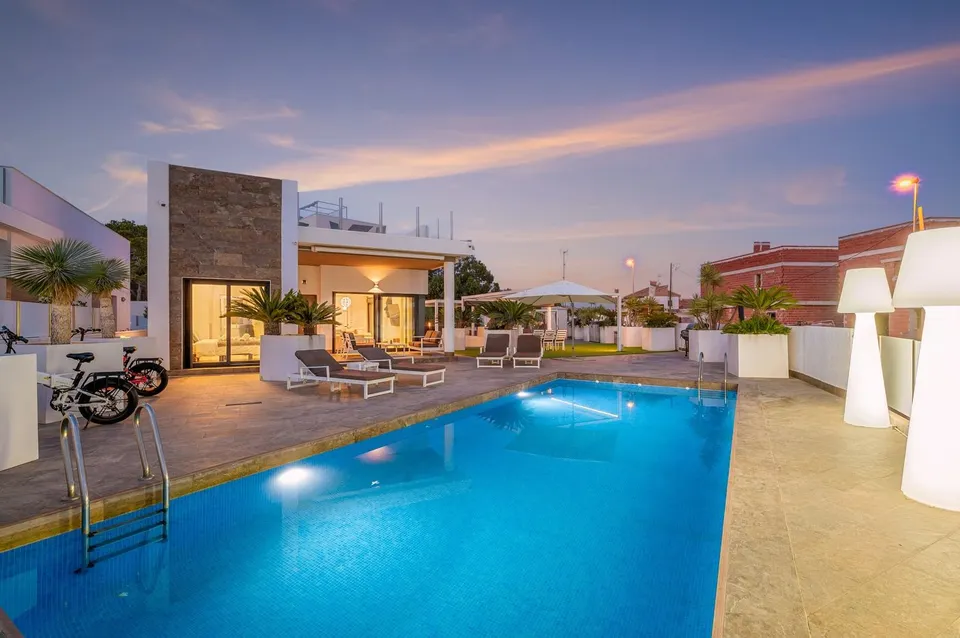 Villa 3 habitaciones 113m² en venta - PAU 26