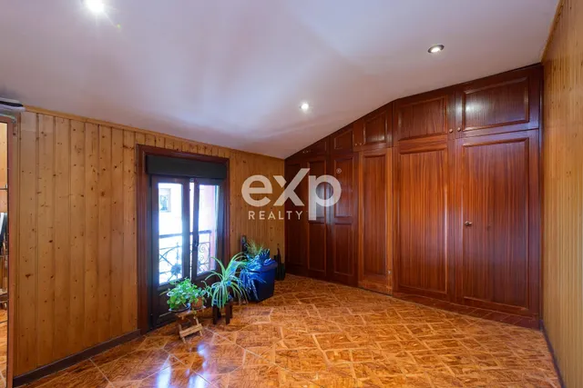 PISO AMPLIO Y LUMINOSO CON COCHERA EN LA PEÑA, MIERES — 16
