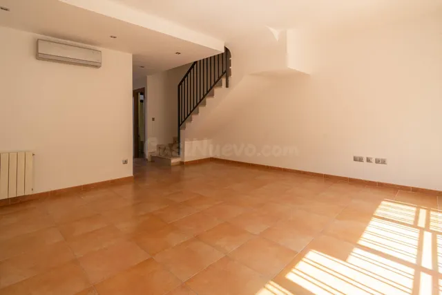 ADOSADO EN VENTA ALFAFAR - foto 3