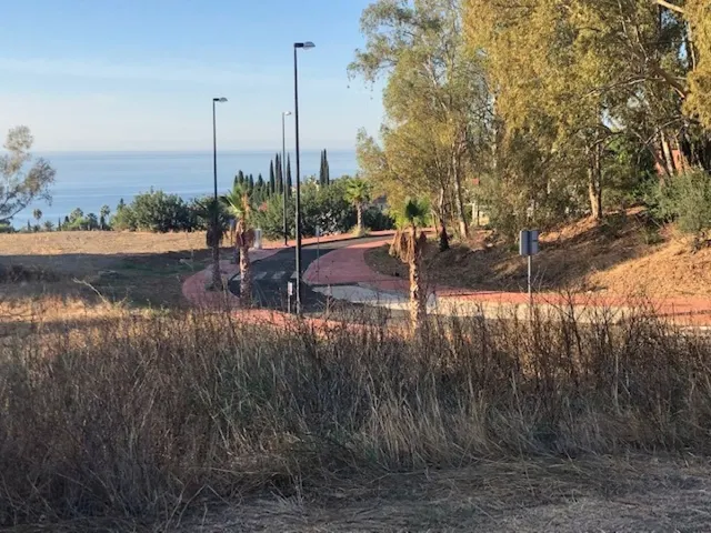 se venden parcelas urbanas en una exclusiva urbanizacion en benalmadena — 7