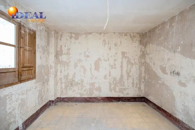 A LA VENTA EDIFICIO EN PLAZA BIB-RAMBLA — 42