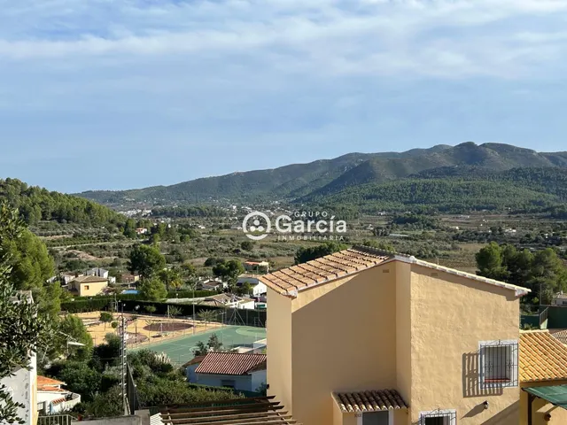 Parcela urbanizable a la venta en Alcalali. — 19
