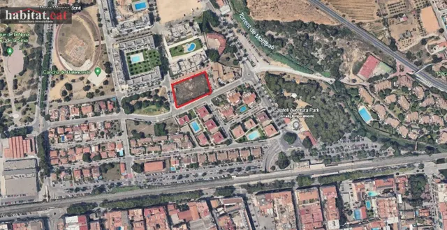 ¡¡ TERRENO EN CALAFELL - ZONA PRAT/ESTACIÓN !! — 2