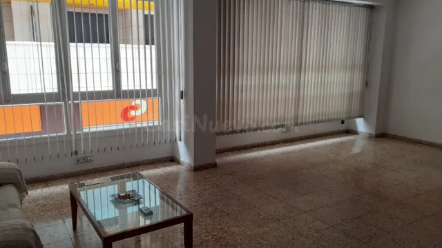EN VENTA ENTREPLANTA COMERCIAL EN ELDA — 2