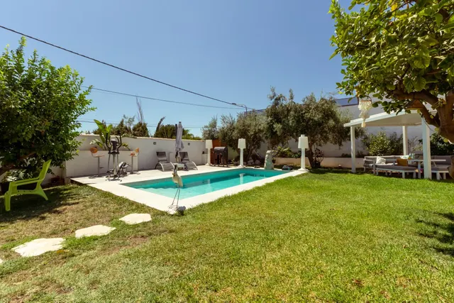 Espectacular casa independiente — 26