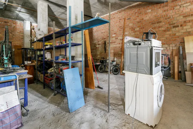 Oportunidad en Atarfe, local de origen de 222m2 — 7