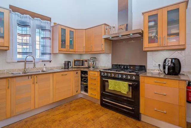 Fantástica casa con terreno junto al río en Formentera del S - foto 5