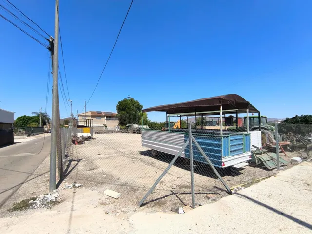 SOLAR URBANO EN LLANO DE BRUJAS - foto 2