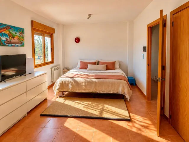 Finca de 11.000 m2 con 2 edificaciones y gran sala polivalente en Jérica — 13