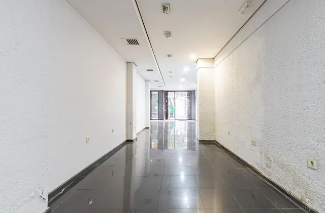 Local comercial en pleno centro, zona Correos – Murcia - foto 5