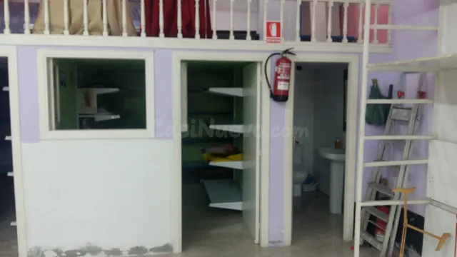 Se alquila bajo comercial en Gran Vía - Carballo - foto 4