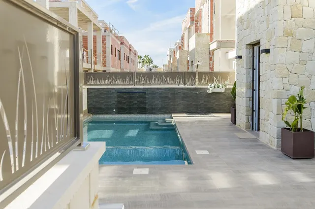 Moderna villa en Los Montesinos La Herrada — 32
