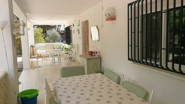 SE VENDE CASA CON TERRENO DE MÁS DE 3000 MTS EN LA URB. OJOS DE SAN JORGE JUNTO A LOS PRADOS — 3