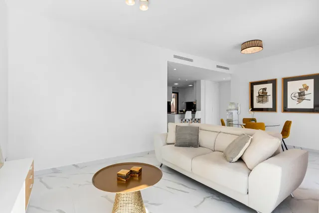 Vivienda en Bellavista San Miguel de Salinas — 2