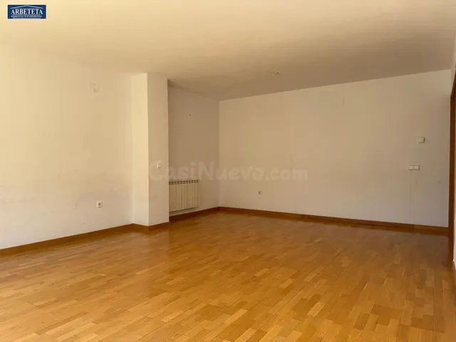 INMOBILIARIA ARBETETA VENDE PISO DE TRES habitaciones CON PI - foto 4