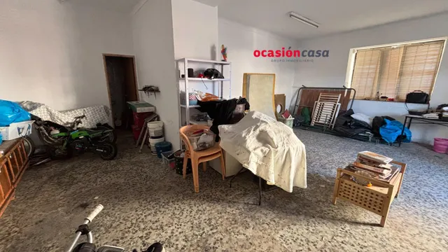 Piso, bar, local y cochera a la venta en Belmez — 19