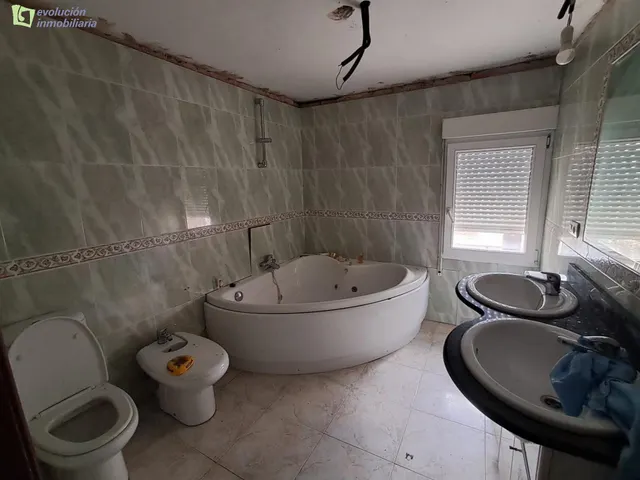 Se vende casa en Quintanapalla, Burgos — 22