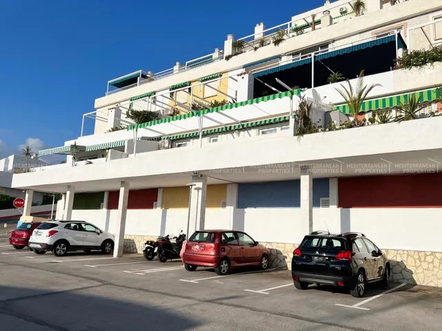 Apartamento con vistas al mar en la Cala de Benidorm — 20