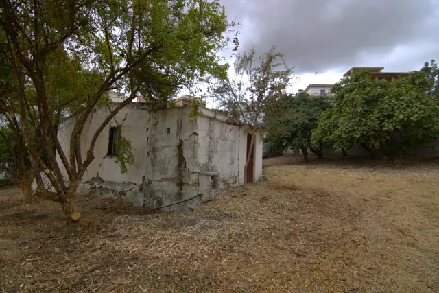 PARCELA DE 1576 METROS EDIFICABLE EN GUARO — 16