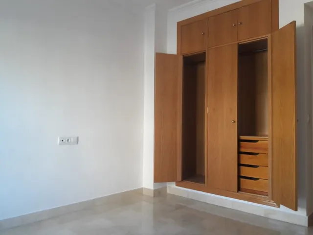 ESPECTACULAR PISO EN NERVIÓN DE 3 habitaciones, SALÓN, COCINA, 2 BAÑOS Y GARAJE. — 6
