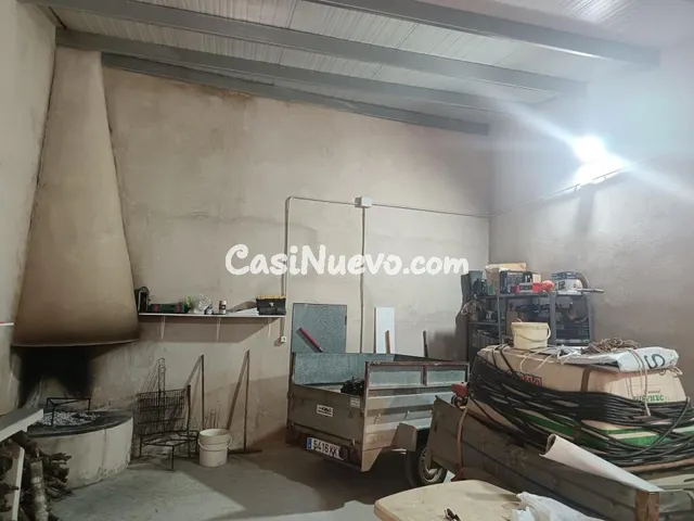 Casa con garaje para reformar con agradables vistas - foto 2