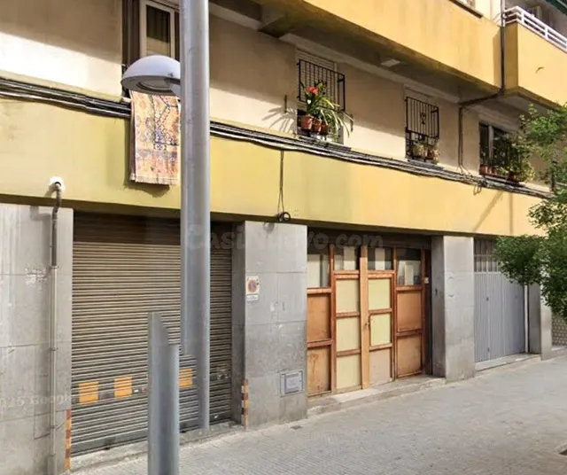 PISO EN EL CENTRO DE SALT. SIN POSESIÓN - foto 5
