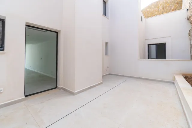 Tríplex con vistas al mar en Génova, Palma — 9