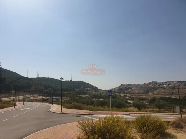 VENTA DE TERRENO URBANO EN CHINCHILLA — 9