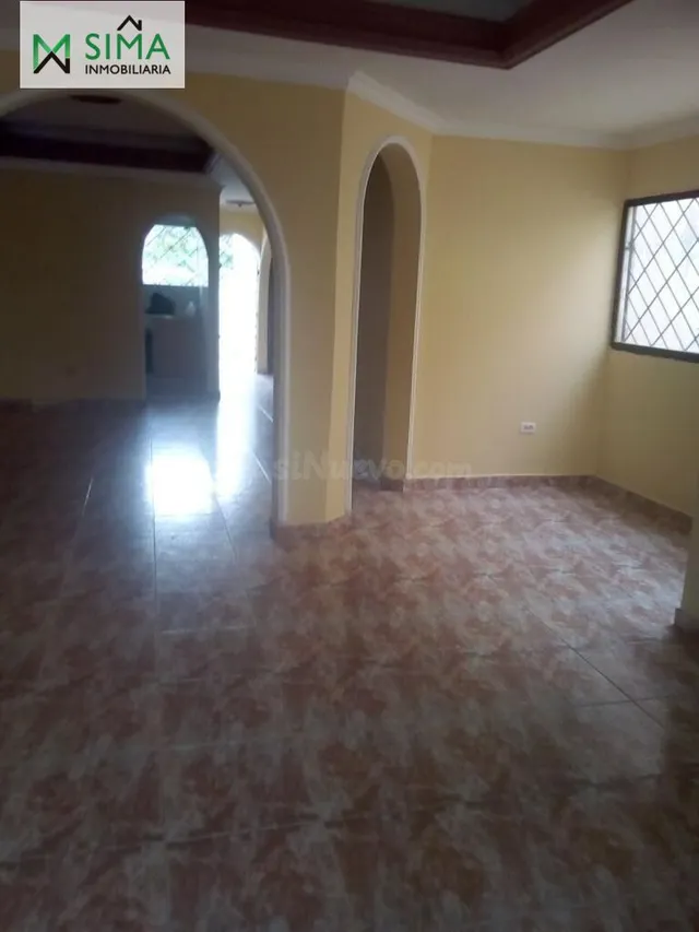 VENDO CASA EN BARRIO MANGA - foto 3