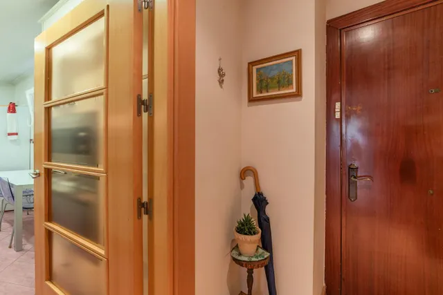 Piso reformado con piscina y garaje — 13