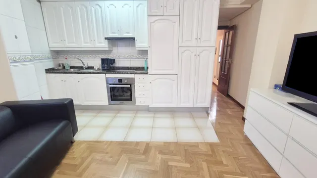 APARTAMENTO VENTA SALAMANCA. Urbis te ofrece un apartamento  - foto 5