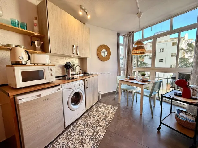 Con licencia turística!! Venta de estudio reformado en Benal - foto 5