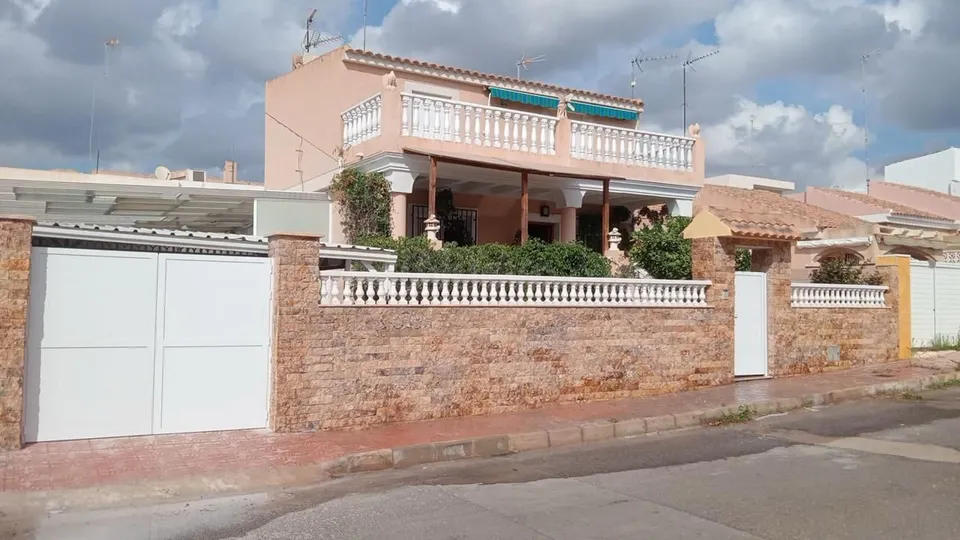 Villa 5 habitaciones 202m² en venta - El Alamillo