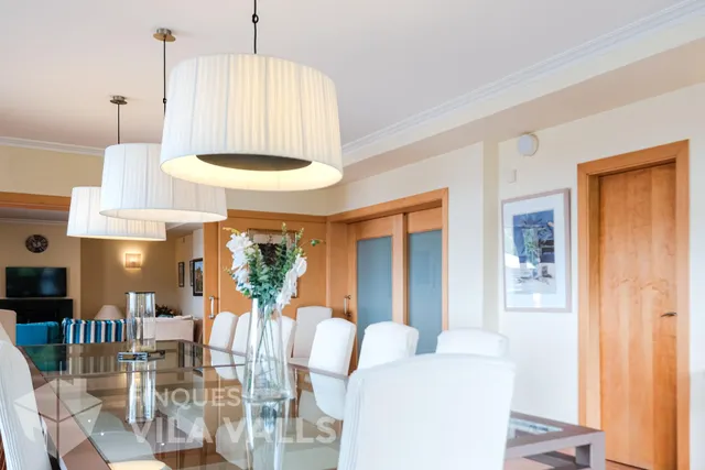 Villa de lujo con piscinas y finca de 6 ha en Sant Feliu de Codines — 26