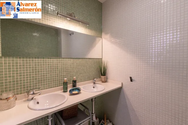 Espacio, confort y calidad: magnífica vivienda unifamiliar adosada — 42