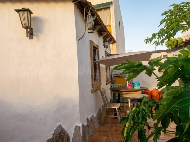 TU REFUGIO MEDITERRÁNEO FRENTE A LA LAGUNA ROSA: UN BUNGALOW - foto 2