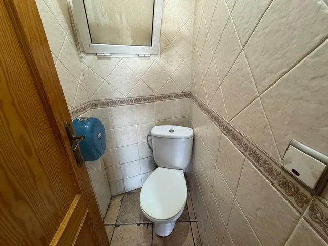 Se vende bar en funcionamiento – 58 m2 – Excelente ubicación frente a centro de salud — 5