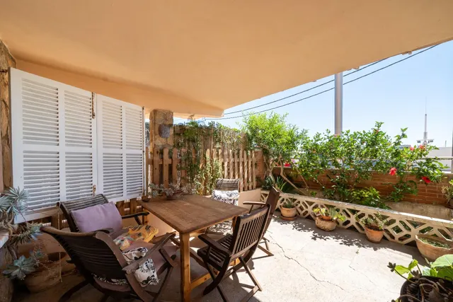 Encantadora planta baja a escasos metros del mar en Cala Gam