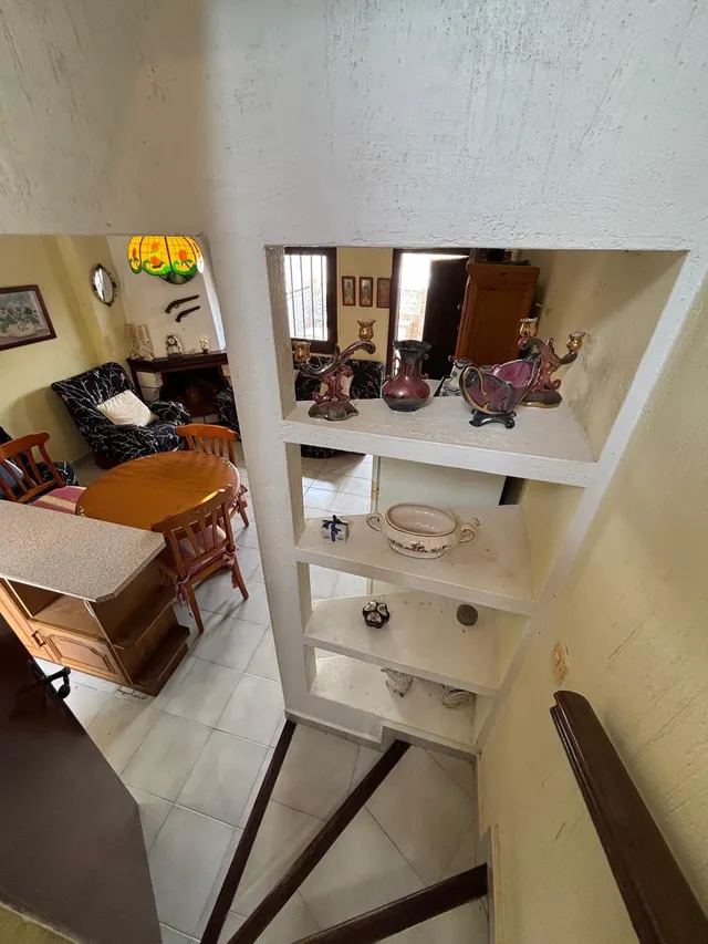 Encantador Dúplex en La Rosaleda (Torrevieja) con Solárium, Jardín Delantero y Trasero — 10