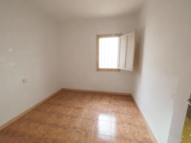 SE VENDE PISO EN PINEDA DE MAR, ZONA CENTRO — 8