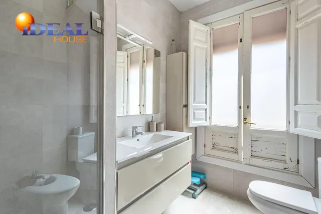 Exclusivo Piso Dúplex en el Corazón de Granada — 21