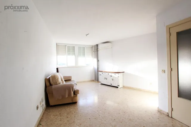 ¡TODO EXTERIOR, LUZ A RAUDALES Y GARAJE EN AVDA. DE LAS CIEN - foto 2